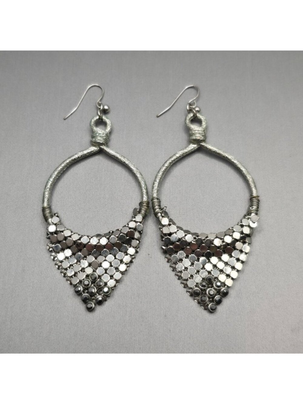 VTG Mesh Drop Hoop Earrings 3.5" Silver Tone Deco Boho Statement Retro Disco - Picture 3 of 8